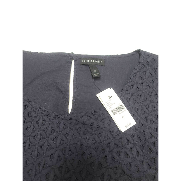 Lane Bryant navy eyelet peplum sleeveless top size 28 - Picture 5 of 8